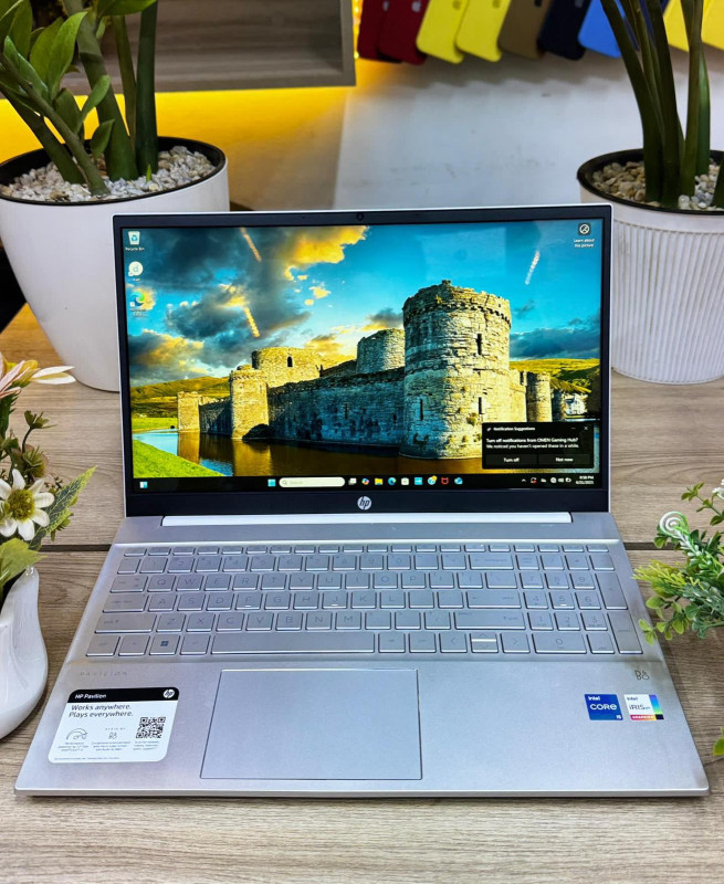 HP Pavillon Laptop 15-eg2079nr core i5 1235U super slim et très clean