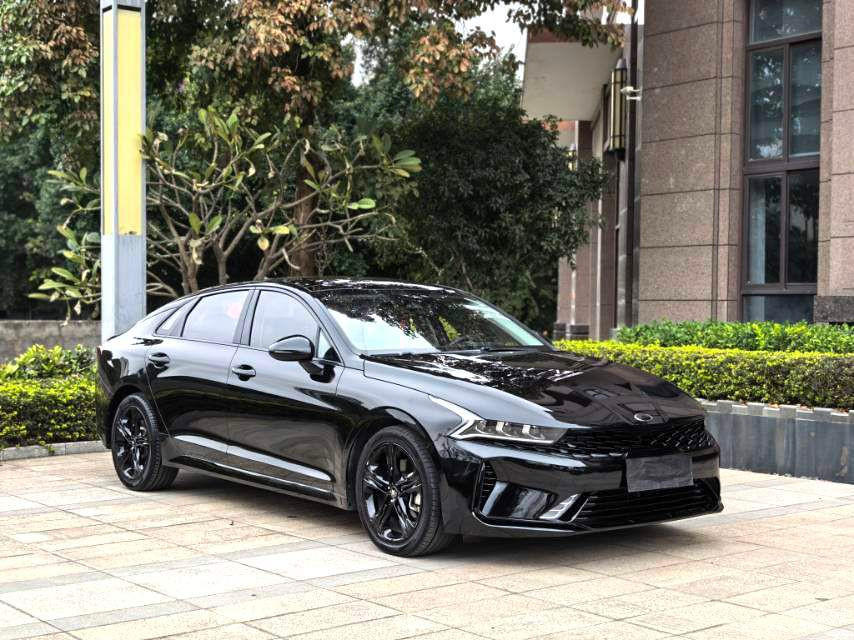 Kia K5 2.0T 380T GT-Line Refresh Edition Automatique d'année 2021 - Voiture d'occasion propre